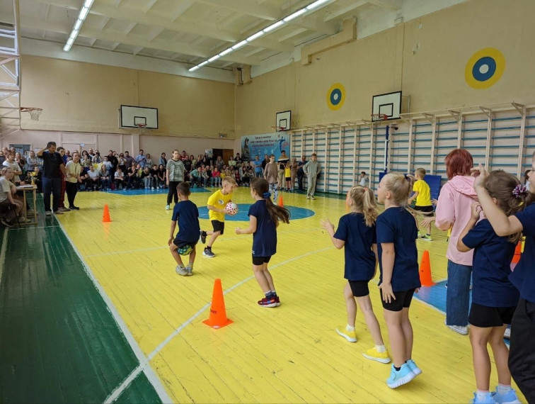 Спортивные соревнования для учащихся 1-х классов.